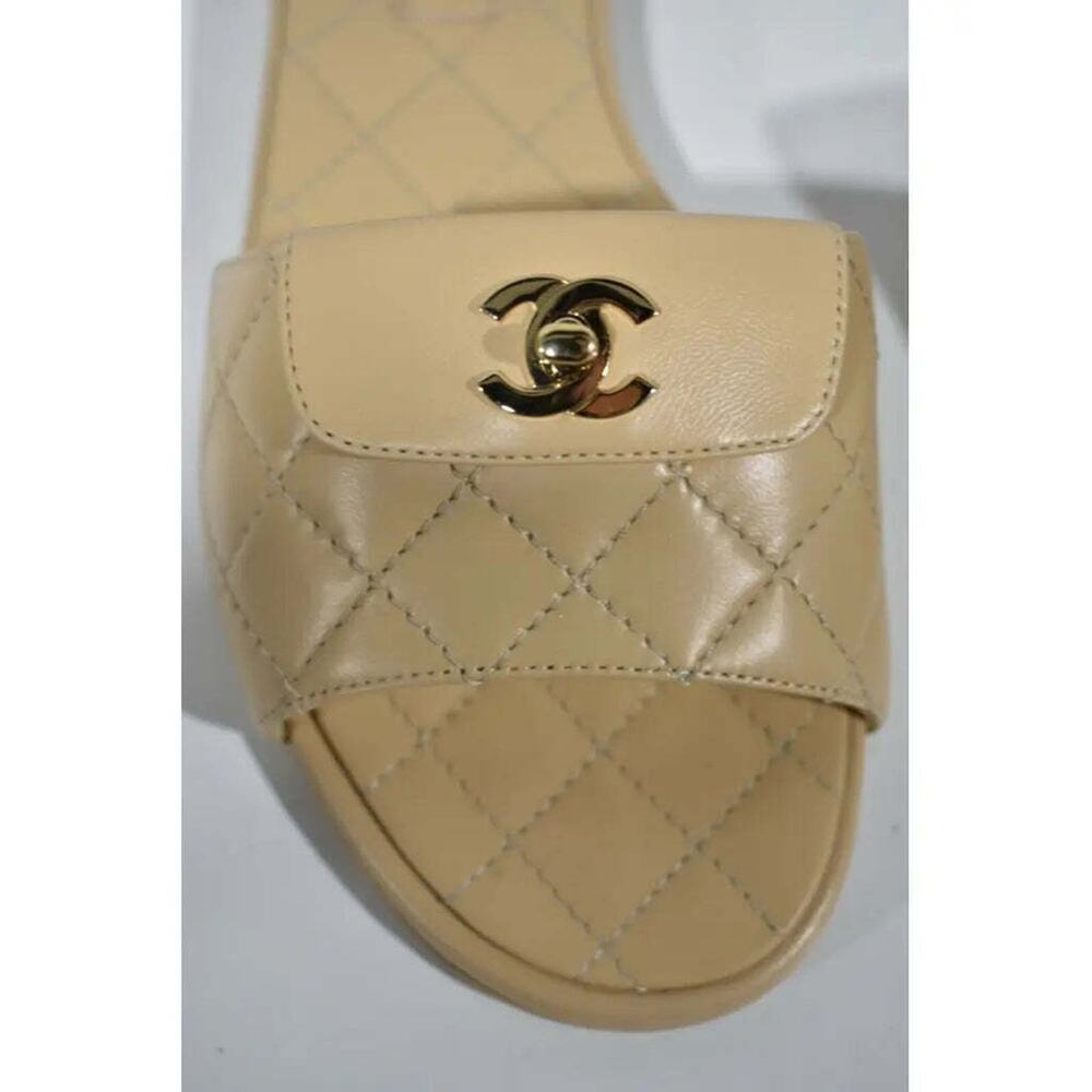 Chanel REV Beige Turnlock Quilted Gold CC Logo Mules Slide Sandal Flop Flat 35 - Picture 7 of 12